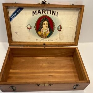 Vintage Hinged Wooden Cigar Box 1st Dist of Pa. No. 1386 Martini 5 Cent Straight